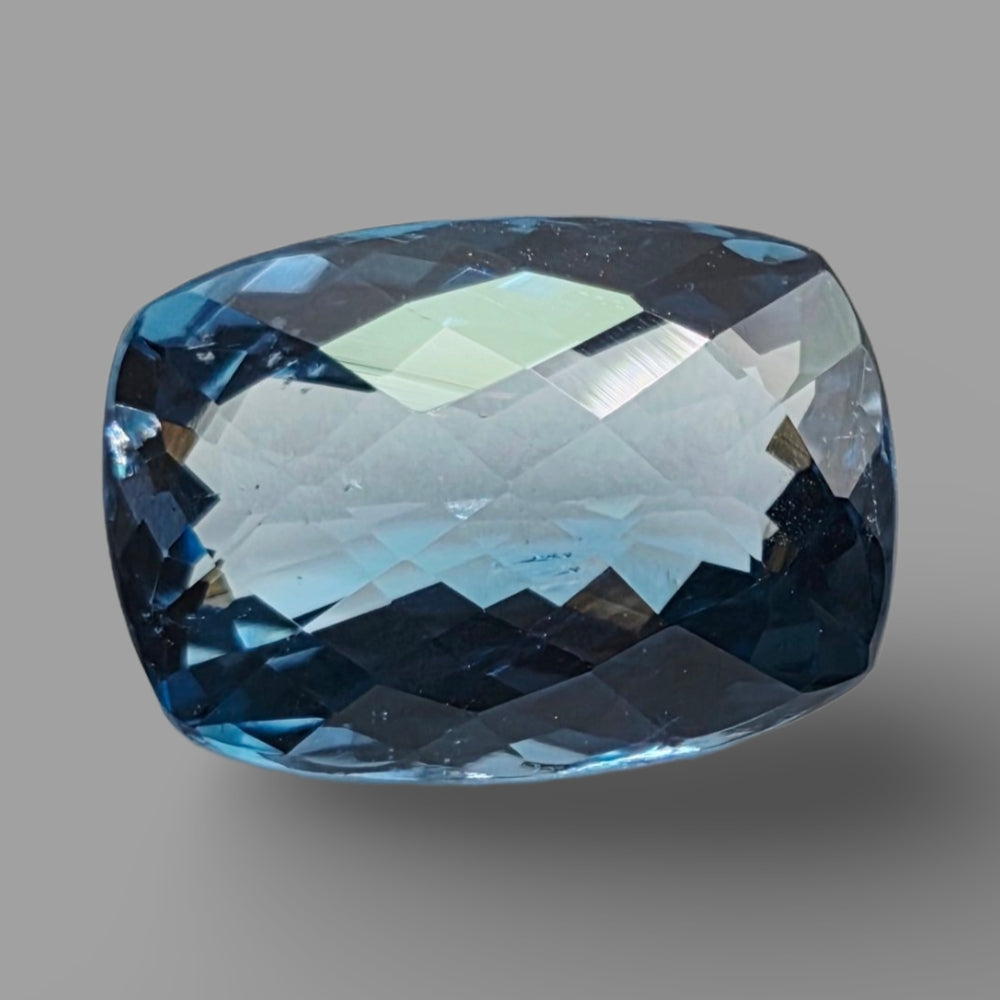 London Blue Topaz 13.80 carat