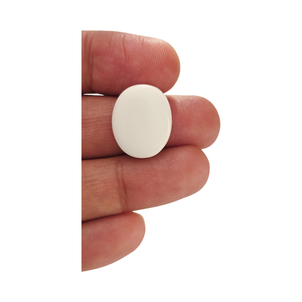 العقيق اليماني الأبيض الحليبي الطبيعي

White Milky Yemeni Aqeeq 3.58 gram